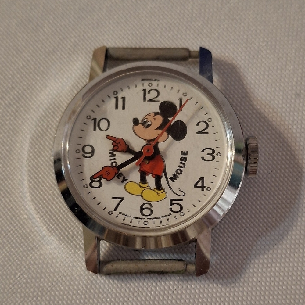 Vintage Mickey Mouse Disney watch  red gloves Silvertone